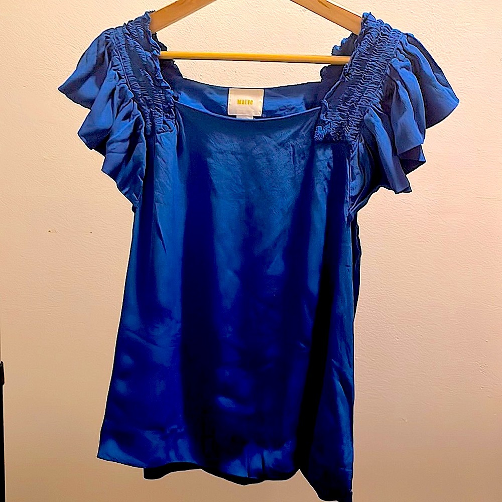Ruffled short sleeves blouse